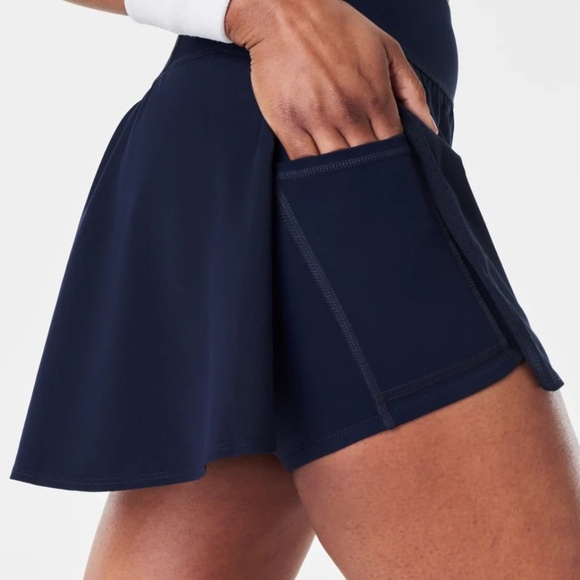 Spanx Get Moving Skort - Tennis Golf Athleisure - SIze Small - NWT - Picture 3 of 8